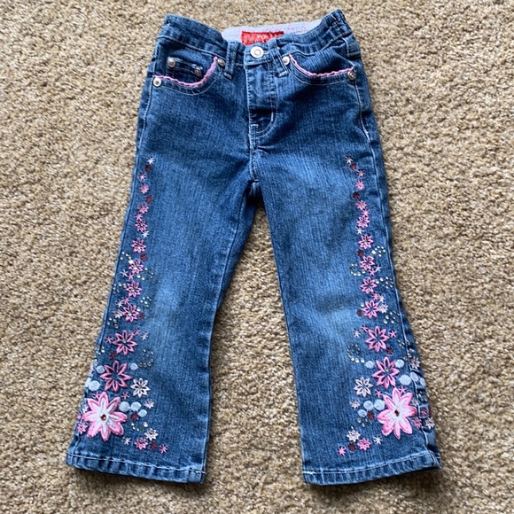 Pop Jeans Other - Pop Jeans girls size 2T with pretty floral embroidery elastic waist in back